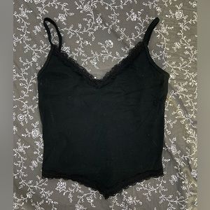 Hollister Lace Trim Bandana Hem Crop Cami